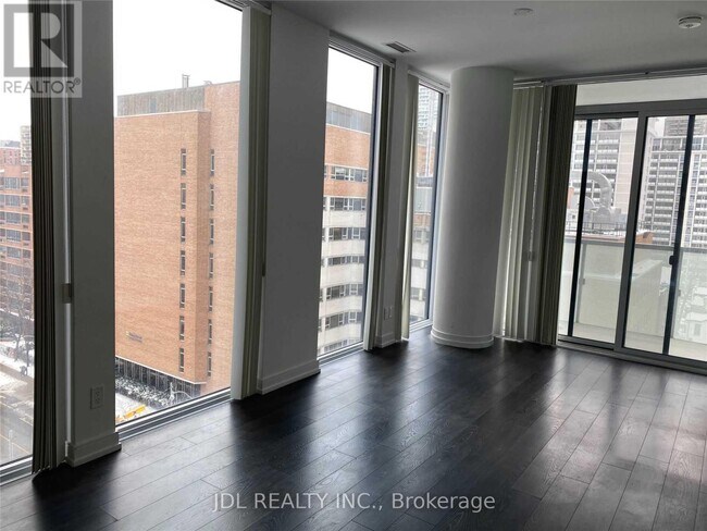 28-728 Wellesley St E in Toronto, ON - Building Photo - Building Photo