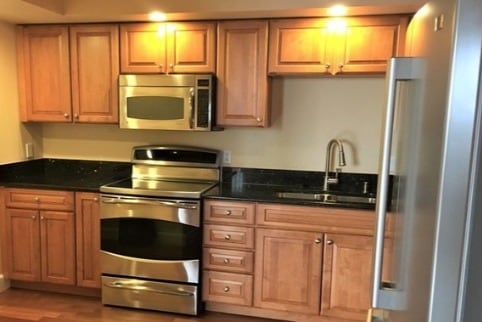 property at 601 W 11th Ave