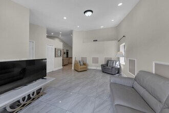 19623 Back 9 Dr in Boca Raton, FL - Building Photo - Building Photo