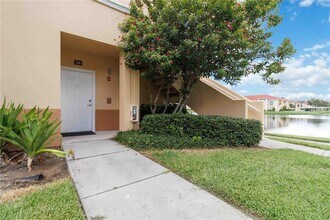 1005 Villagio Cir in Sarasota, FL - Building Photo - Building Photo