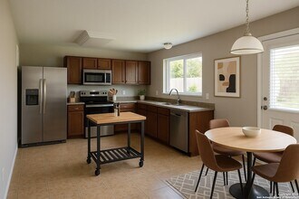 3632 Double Diamond in Selma, TX - Building Photo - Building Photo