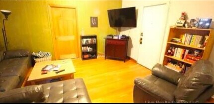 26 Greylock Rd, Unit 2 in Boston, MA - Building Photo - Building Photo