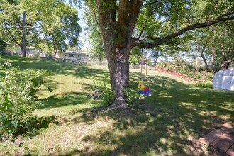 3915 3rd Pl NW in Rochester, MN - Foto de edificio - Building Photo