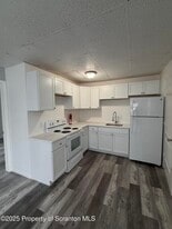 100 N Van Buren Ave in Scranton, PA - Building Photo