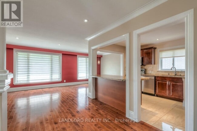 property at 389 Centre St E