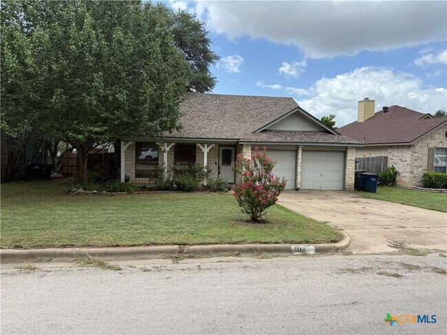 702 Spring Hollow Dr