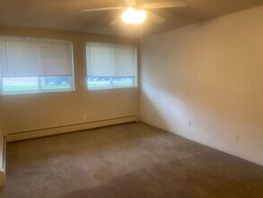 1250 Golden Cir, Unit 112 in Golden, CO - Building Photo - Building Photo