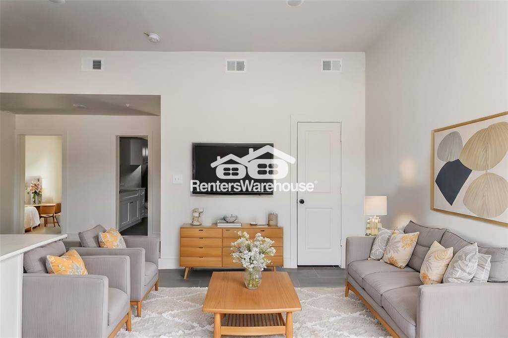 3726 Bellfort Ave in Houston, TX - Building Photo