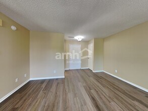 15065 Fawn Hollow Ln in Noblesville, IN - Building Photo - Building Photo