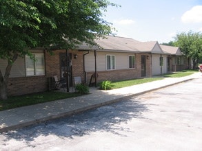 Fellowship Apartments in North Manchester, IN - Building Photo - Building Photo