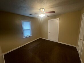 525 Iowa St in Norman, OK - Building Photo - Building Photo