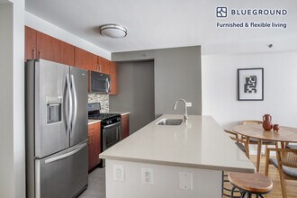 120 W 21st St in New York, NY - Building Photo - Building Photo
