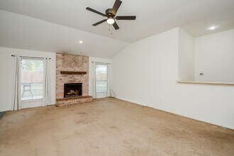 8018 Sweetgum Trace Dr in Houston, TX - Building Photo - Building Photo