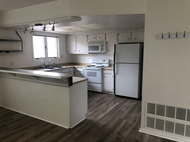 1200 32nd St S photo'