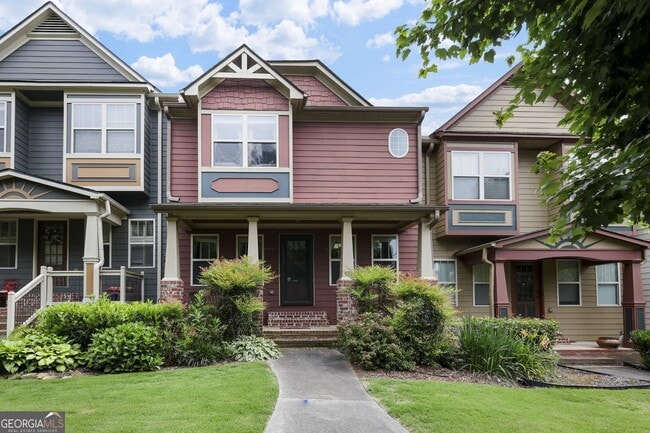 property at 423 Royal Cres Ln E