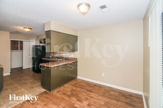 3833 Lucerne Dr in Memphis, TN - Building Photo - Building Photo