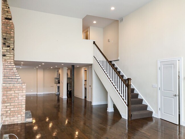 1214 W Wrightwood Ave, Unit 1 in Chicago, IL - Foto de edificio - Building Photo