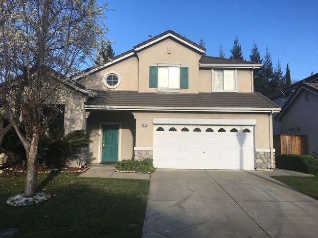 property at 4915 Bay View Cir