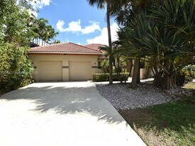 800 SW 87th Terrace in Plantation, FL - Building Photo