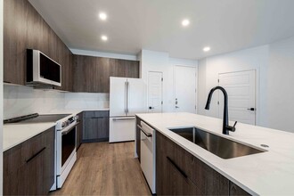 Slate Scottsdale in Phoenix, AZ - Building Photo - Building Photo