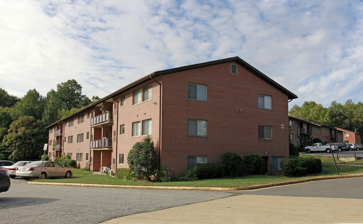 Lee Valley Apartments in Springfield, VA - Foto de edificio