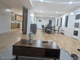 988 Elizabeth Terrace in Long Branch, NJ - Building Photo