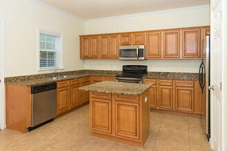 1496 Bentley Cir in Fort Walton Beach, FL - Building Photo - Building Photo