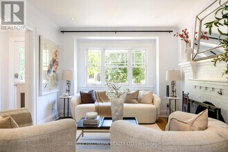 74 Willow Ave in Toronto, ON - Building Photo - Building Photo