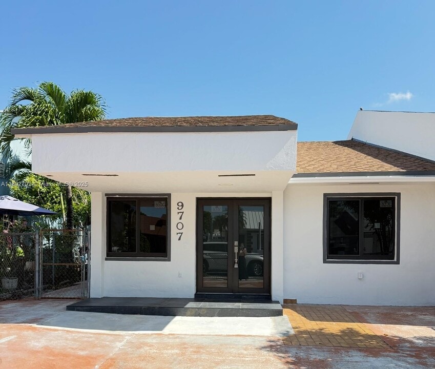 9707 SW 1st Ter in Miami, FL - Building Photo