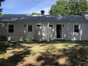 38 Elmhurst Cir in West Hartford, CT - Building Photo - Building Photo