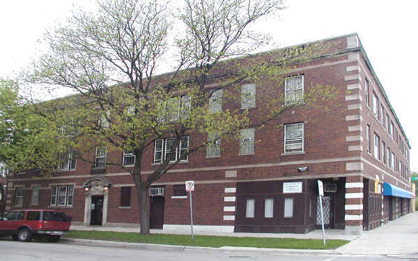 Crandon Avenue Apartments in Chicago, IL - Foto de edificio