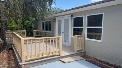 2393 Staver St in Port Charlotte, FL - Building Photo - Building Photo