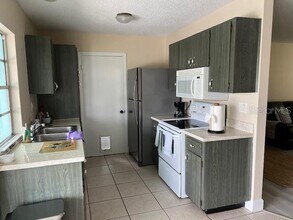4192 Gingold St in Port Charlotte, FL - Building Photo - Building Photo
