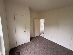 149 Bobwhite St in Roseburg, OR - Building Photo - Building Photo