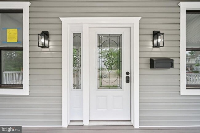 property at 3547 Finlaw Ave