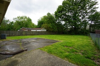 4512 Sunflower Ave in Louisville, KY - Building Photo - Building Photo