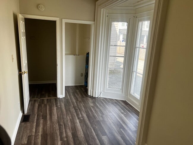 937 Broadway in Watervliet, NY - Building Photo - Building Photo