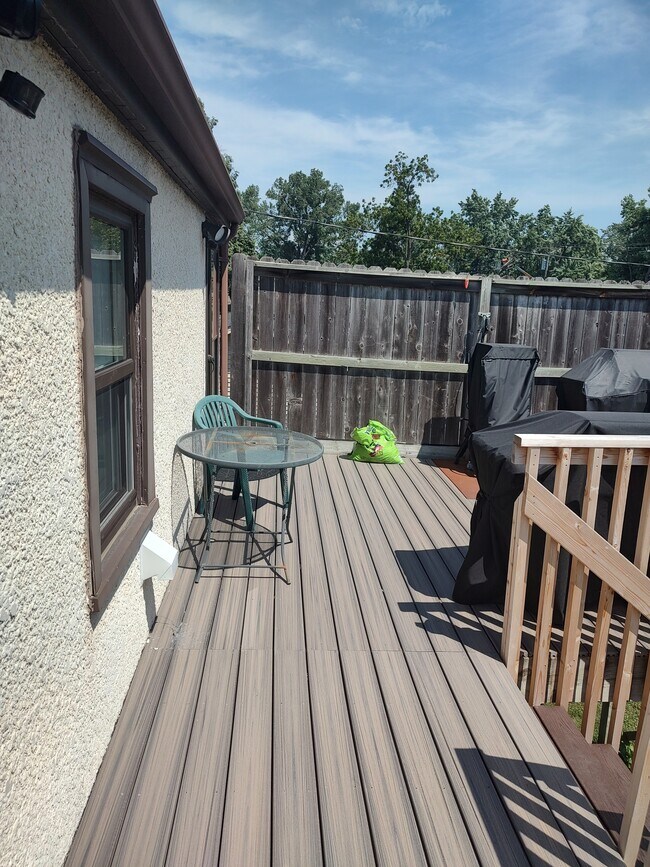 5200 France Ave N, Unit duplex