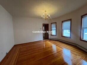 6 Boston Ave, Unit 6 in Somerville, MA - Building Photo - Building Photo