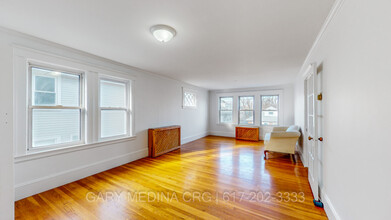 237 Corey Rd, Unit 2 in Boston, MA - Building Photo - Building Photo