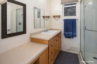 4593 Hollister Ave, Unit 4593 Hollister Ave Unit 2 in Santa Barbara, CA - Foto de edificio - Building Photo