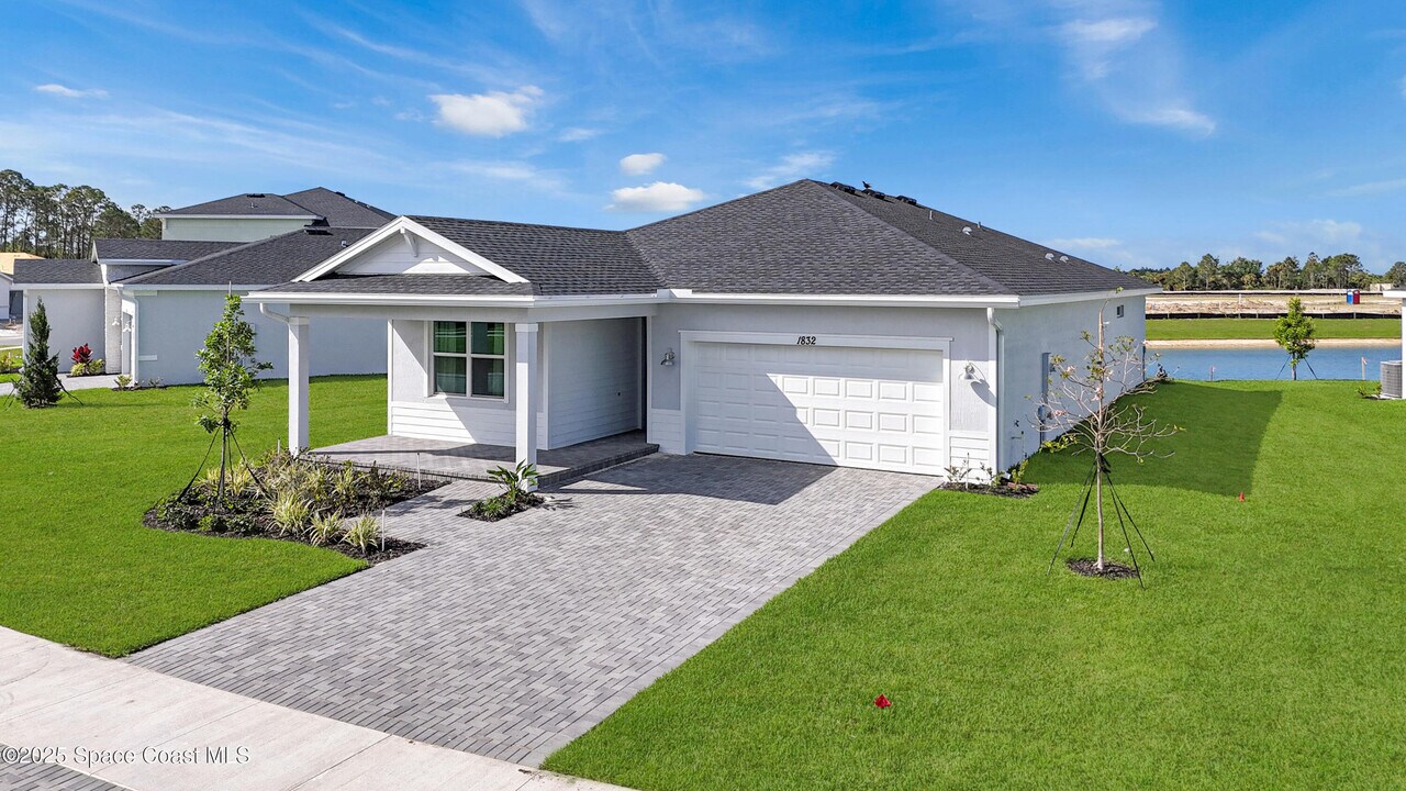 1832 Marigold Trl NW in Palm Bay, FL - Building Photo