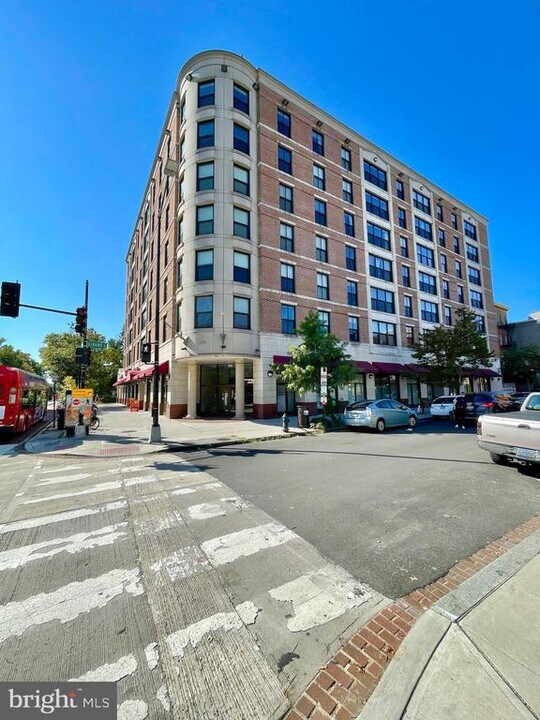 2750 14th St NW in Washington, DC - Building Photo