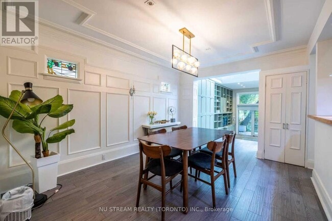 property at 119 Lascelles Blvd