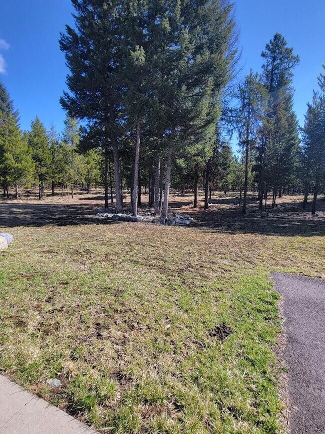 property at 454 Marion Pines Dr