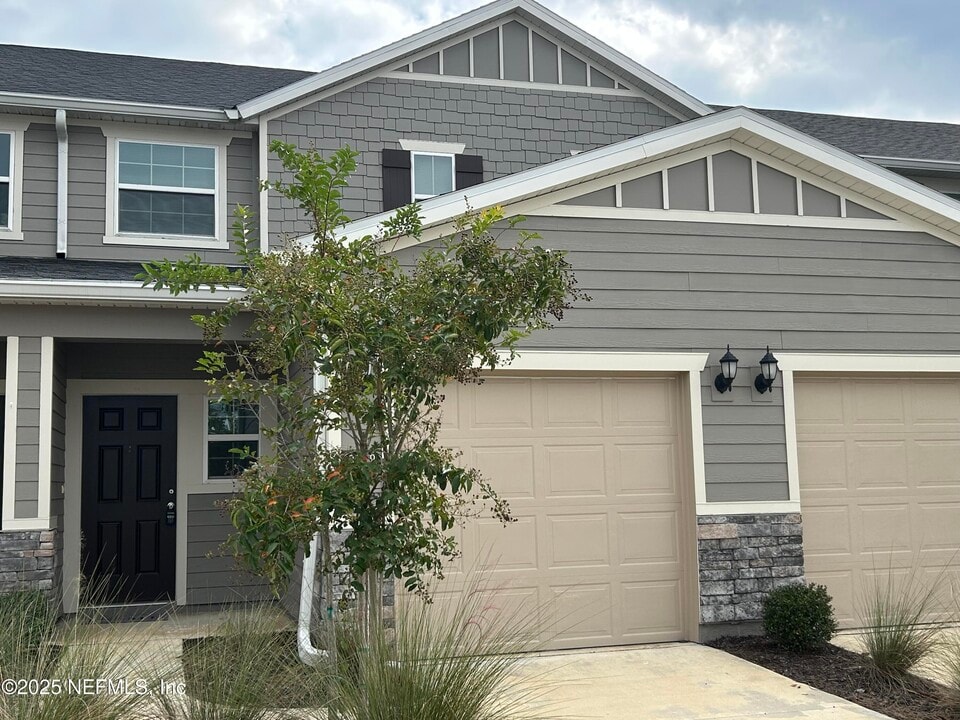 9798 Fiddleback Ln in Jacksonville, FL - Building Photo