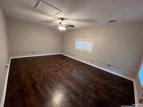 333 E Woodlawn Ave in San Antonio, TX - Building Photo - Building Photo