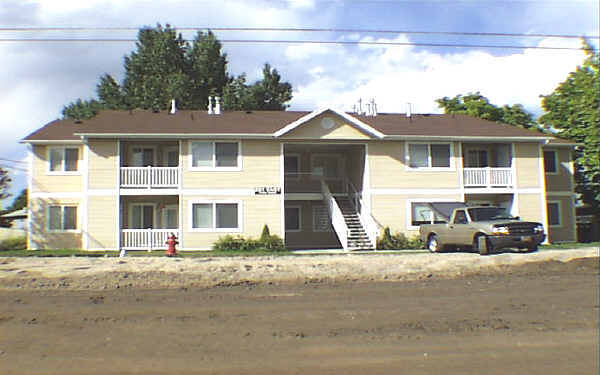 221 E Fort Union Blvd in Midvale, UT - Building Photo - Building Photo