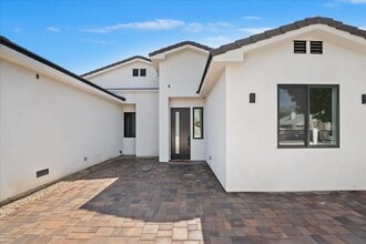 31260 Avenida La Paloma in Cathedral City, CA - Building Photo - Building Photo