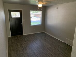 1736 NE 15th in Oklahoma City, OK - Foto de edificio - Building Photo